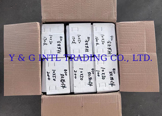 ABC Fasteners Inc. Bolt colorato con lunghezza personalizzata