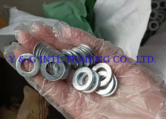 Fabbricazione di dispositivi di fissaggio ISO standard con dadi e bulloni metrici a filo resistenti alla corrosione per varie applicazioni